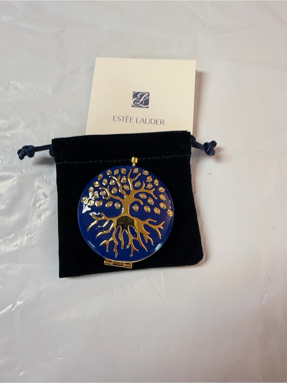 Estee Lauder Blue and Strong Roots Powder Compact